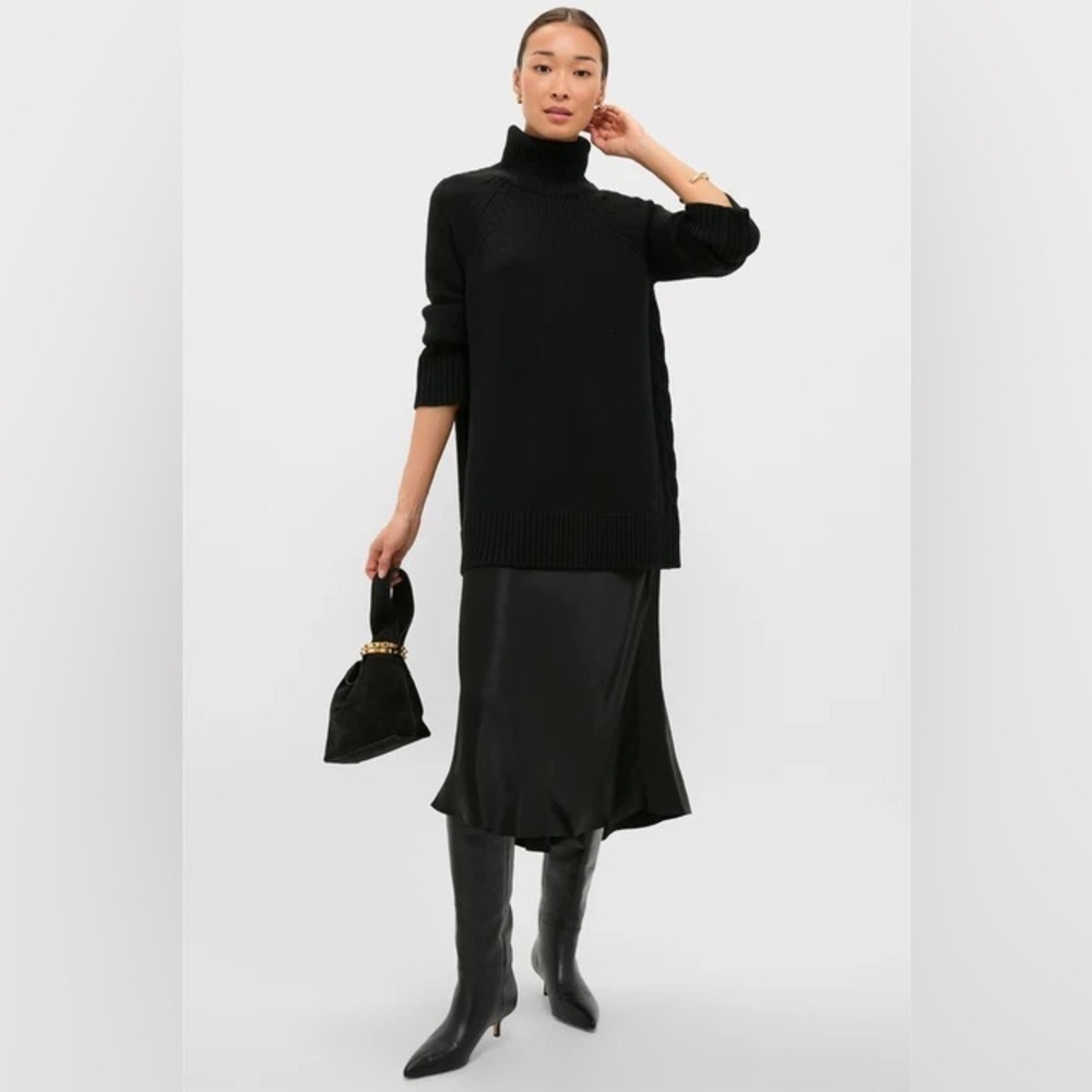 Tuckernuck Black Louisa Turtleneck Sweater size medium NWT